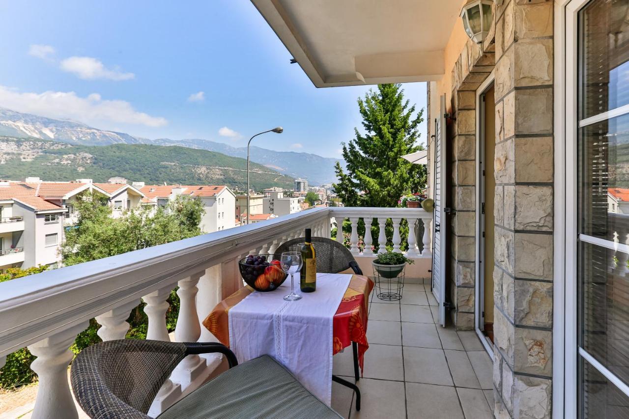 Damonte - Apartments And Rooms Будва Екстериор снимка