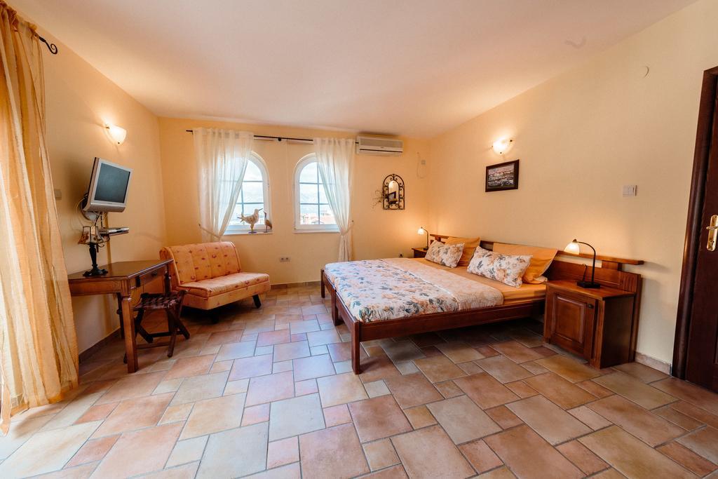 Damonte - Apartments And Rooms Будва Екстериор снимка