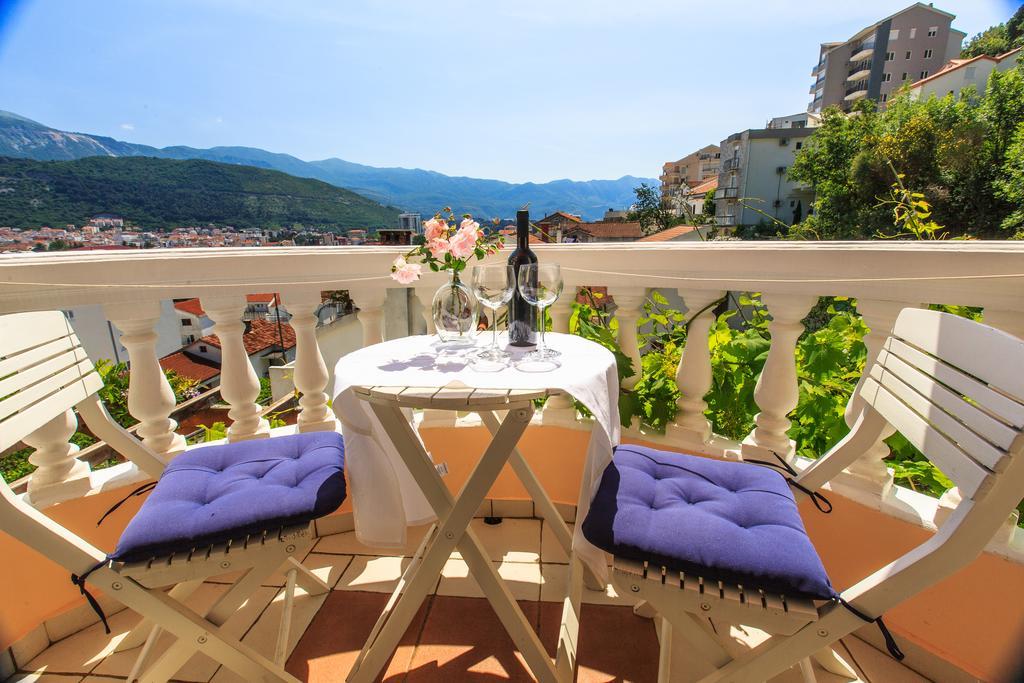 Damonte - Apartments And Rooms Будва Екстериор снимка